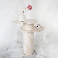 <a href="https://www.galeriegosserez.com/artistes/salomon-celine.html">Céline Salomon</a> - Oronce - Guéridon blanc